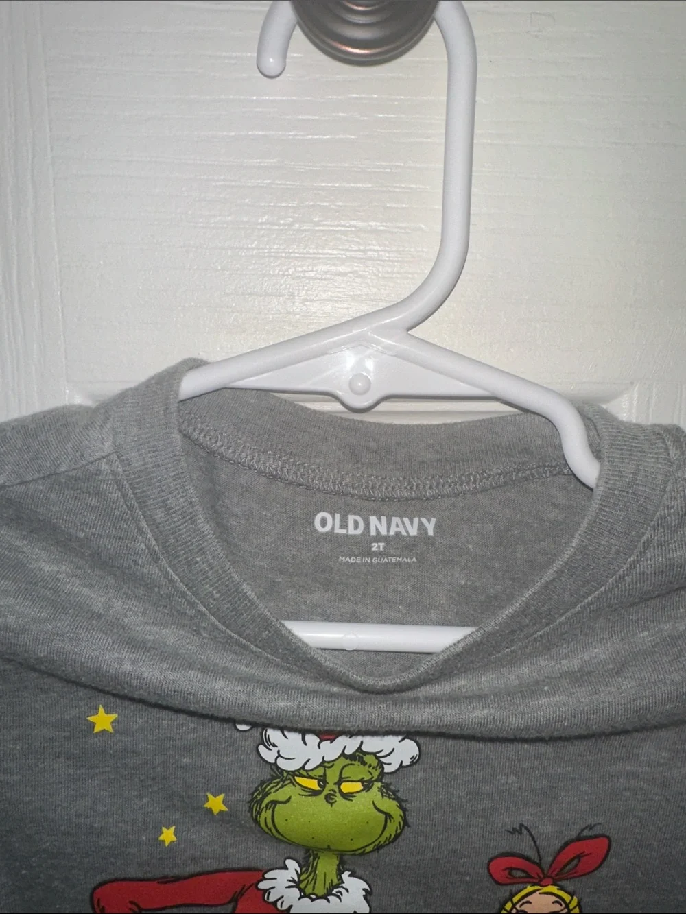 Old Navy Gray Grinch Holiday Graphic Tee